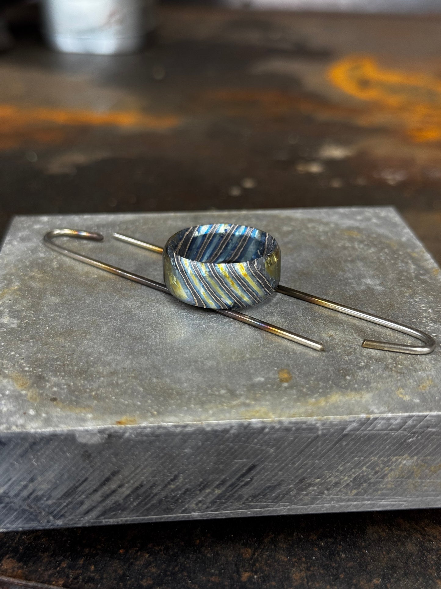 Multi-Crystal Zircuti Ring