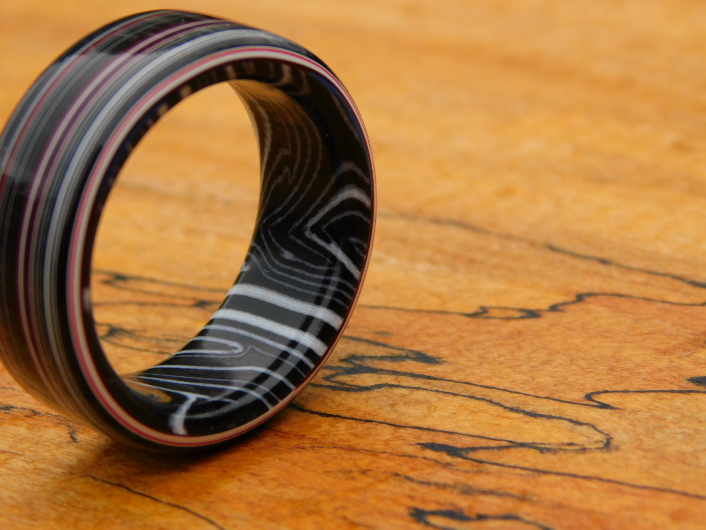 Fordite x White Widow g10 - Size 10.75