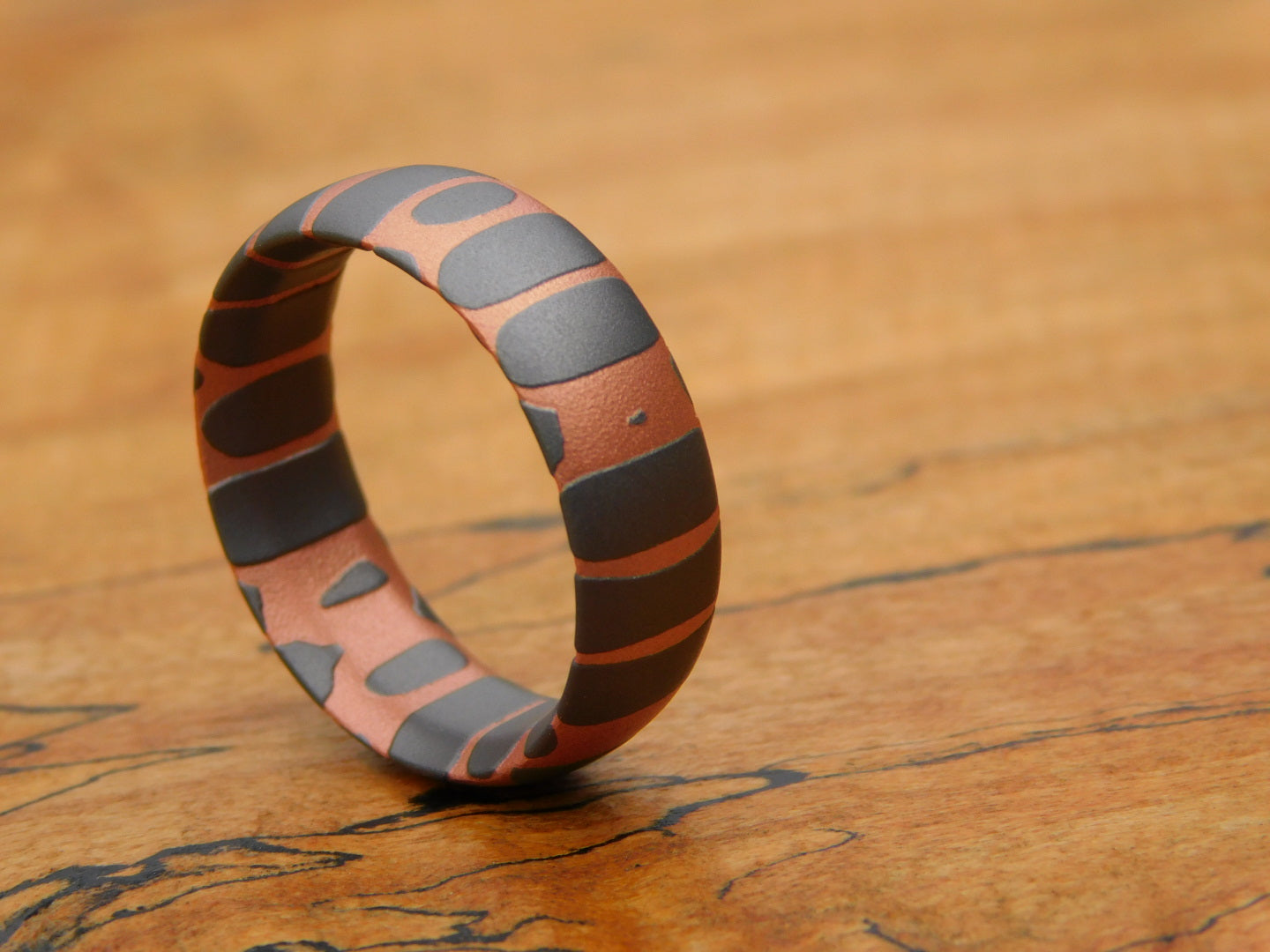Etched Superconductor Ring - Size 10.75